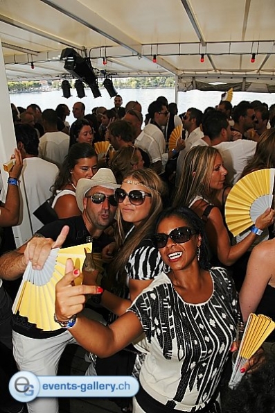Mad-Boat-2010-30