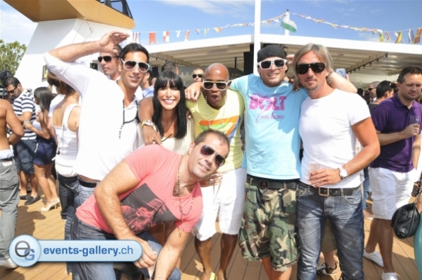 Paradise Boat - 110