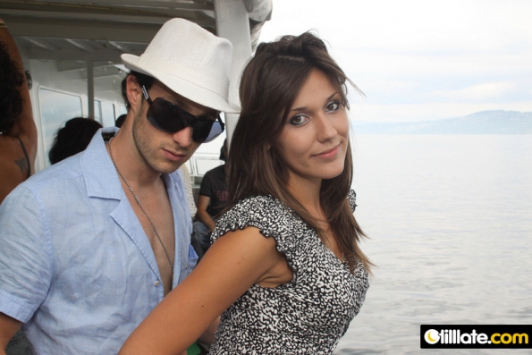 Paradise Boat - 144