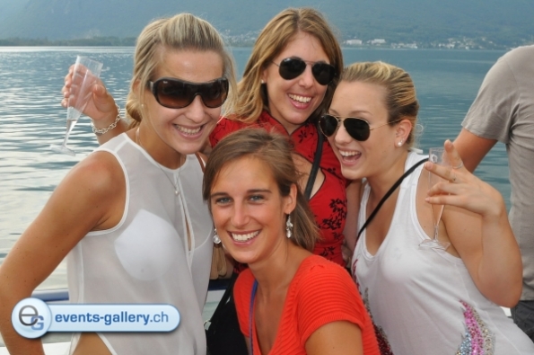 Paradise Boat - 71